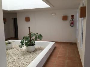 Zdjęcie z galerii obiektu Alcazaba Blue Lagoon 3 bedroom, Ground floor Apartment w mieście Estepona