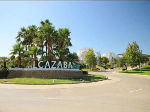 Ogród w obiekcie Alcazaba Blue Lagoon 3 bedroom, Ground floor Apartment