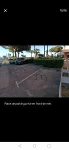 Fotografia z galérie ubytovania Appartement en front de mer avec parking privatif v destinácii Fréjus