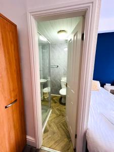 Un baño de Calypso hotel Blackpool 78 fotos más