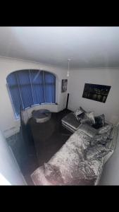 Postel nebo postele na pokoji v ubytování Danny holiday home