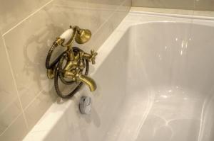 Et badeværelse på Les Petits Boudoirs de Savoie