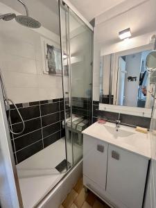 Fotografia z galérie ubytovania BEAU T2 EN REZ DE JARDiN, 5 COUCHAGES, PARKING PRIVÉ v destinácii Cap d'Agde