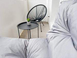 Postel nebo postele na pokoji v ubytování Ferienwohnung 4 Personen *Parkplatz, WLAN, Waschmaschine* + 21 fotografií