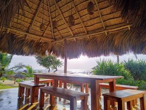 Un restaurante o sitio para comer en Villa Punta Coral
