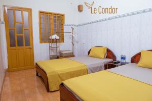 Gallery image of Le Condor 's House & Coffee in Con Dao +16 photos