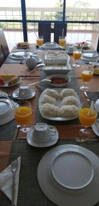 Opsi sarapan yang tersedia untuk tamu di Kandy Unique Hotel