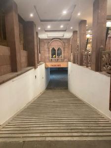 Bazén v ubytování Om Heritage Haveli nebo v jeho okolí