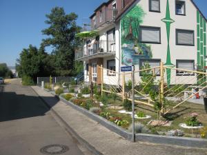 a building with a mural on the side of it at Diamanthaus deluxe 7 Koblenz in Koblenz