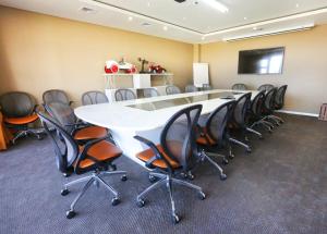 Οι επιχειρηματικές εγκαταστάσεις ή/και οι αίθουσες συνεδριάσεων στο Thanda Tau