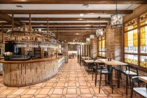 Exe Astur Plaza餐廳或用餐的地方