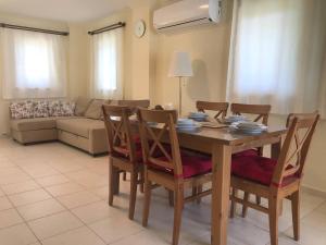 Posezení v ubytování Villa Corina Dalyan With Private Pool And Garden