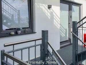 Balkón nebo terasa v ubytování Friendly Home - Doppelappartement "Purple" Köln Bonn Phantasialand