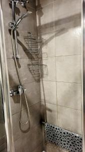 Kúpeľňa v ubytovaní Apartament Bystra Woda 28 z garażem