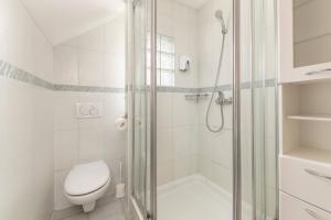Vannituba majutusasutuses Apartma Metka