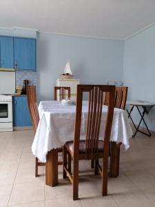 A kitchen or kitchenette at Mikes View