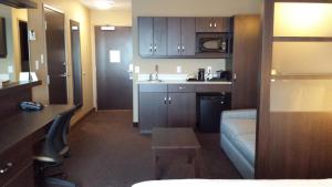 Gallery image of Microtel Inn & Suites by Wyndham Red Deer in Red Deer
