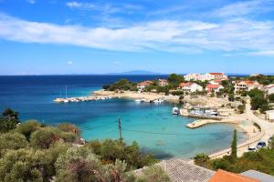 a view of a harbor with boats in the water at Apartmani Vesna in Lun