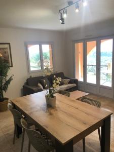 Гостиная зона в Appartement T2 rez de villa