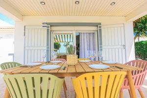 Fotografie z fotogalerie ubytování LITORAL COSTA DORADA - VILLA ACACIAS Only families v destinaci Cambrils