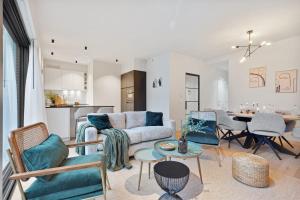 Oleskelutila majoituspaikassa Luxury 2 bedroom apartment in city of Knokke