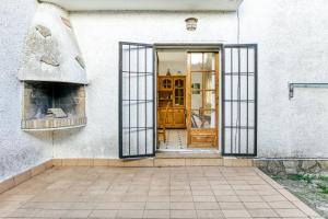 Fotografia z galérie ubytovania Villa La Flor con piscina v destinácii L'Escala