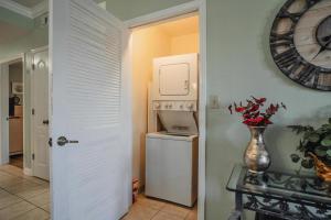 Dapur atau dapur kecil di MVC - Unit 1505 - Bearly Available