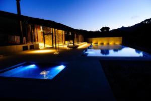 Piscina a Annandale Coastal Farm Escape & Luxury Villa Collection o a prop