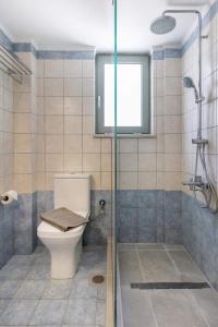Ванна кімната в Blue Port in Chania