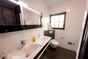 Koupelna v ubytování Wohnung Hirschhöhe im Taunus + 23 fotografií