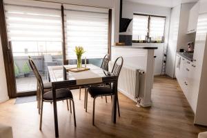 Kuchyň nebo kuchyňský kout v ubytování Wohnung Hirschhöhe im Taunus