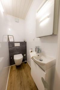 Koupelna v ubytování Wohnung Hirschhöhe im Taunus