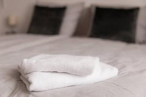 Postel nebo postele na pokoji v ubytování Wohnung Hirschhöhe im Taunus
