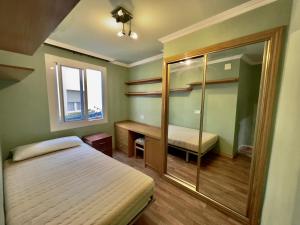 Postel nebo postele na pokoji v ubytování Centro Alicante apartamento entero