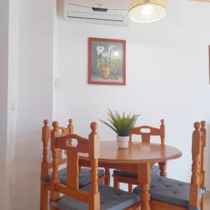 A seating area at Apartamentos Vicenta Playa Carihuela
