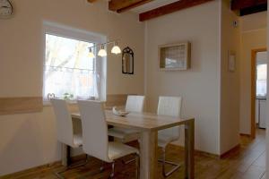 Fotografie z fotogalerie ubytování Ferienhaus Lea v destinaci Hofe
