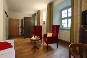 Fotografie z fotogalerie ubytování Hotel Garni Schloß Schönberg v destinaci Bad Brambach + 37 fotografií