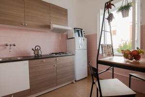 A kitchen or kitchenette at Rusticano - intero appartamento Még 9 kép