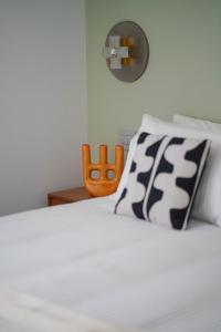 Gallery image of Parisina Design Rooms in Pescara +44 photos