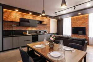 Restoran atau tempat makan lain di Modern style apartment