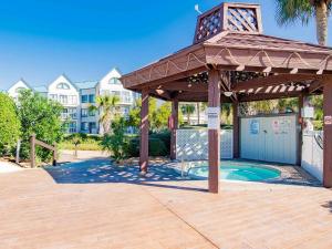 Bassein majutusasutuses Gulf Shores Plantation #4111 või selle lähedal