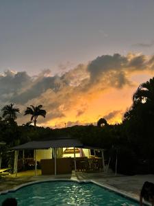 Bazén v ubytování Jamaica Colors Hotel and Eco-Retreat nebo v jeho okolí