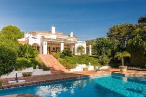 Fotografie z fotogalerie ubytování LUXURY Sotogrande Valderrama hoyo 17 Amazing Villa v destinaci San Roque