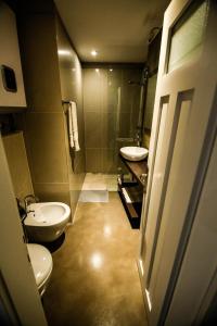 Ένα μπάνιο στο Apartment Diocletian Pearl