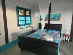 Кровать или кровати в номере Amazing Beach View Apartments