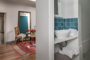 A bathroom at Inkarri Cusco