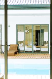 Bazén v ubytování Bohol Cattleya Resort nebo v jeho okolí