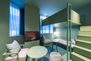 TV a/nebo společenská místnost v ubytování toggle hotel suidobashi TOKYO