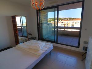 Fotografia z galérie ubytovania Appartement 4 pièces avec terrasse de 97m², parking sécurisé à Sète - FR-1-472-179 v destinácii Sète