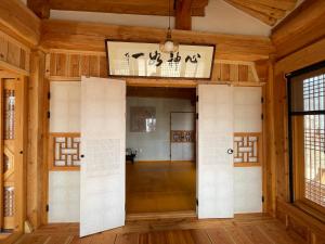 Fotografie z fotogalerie ubytování Hanok Stay - JukRokJungSa v destinaci Gurye